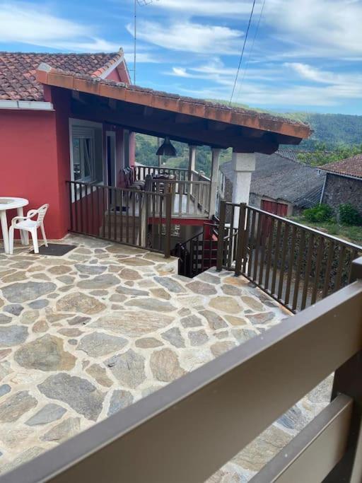 Casa Do Feligres E Da Alsira Villa Nogueira de Abaixo Exteriör bild