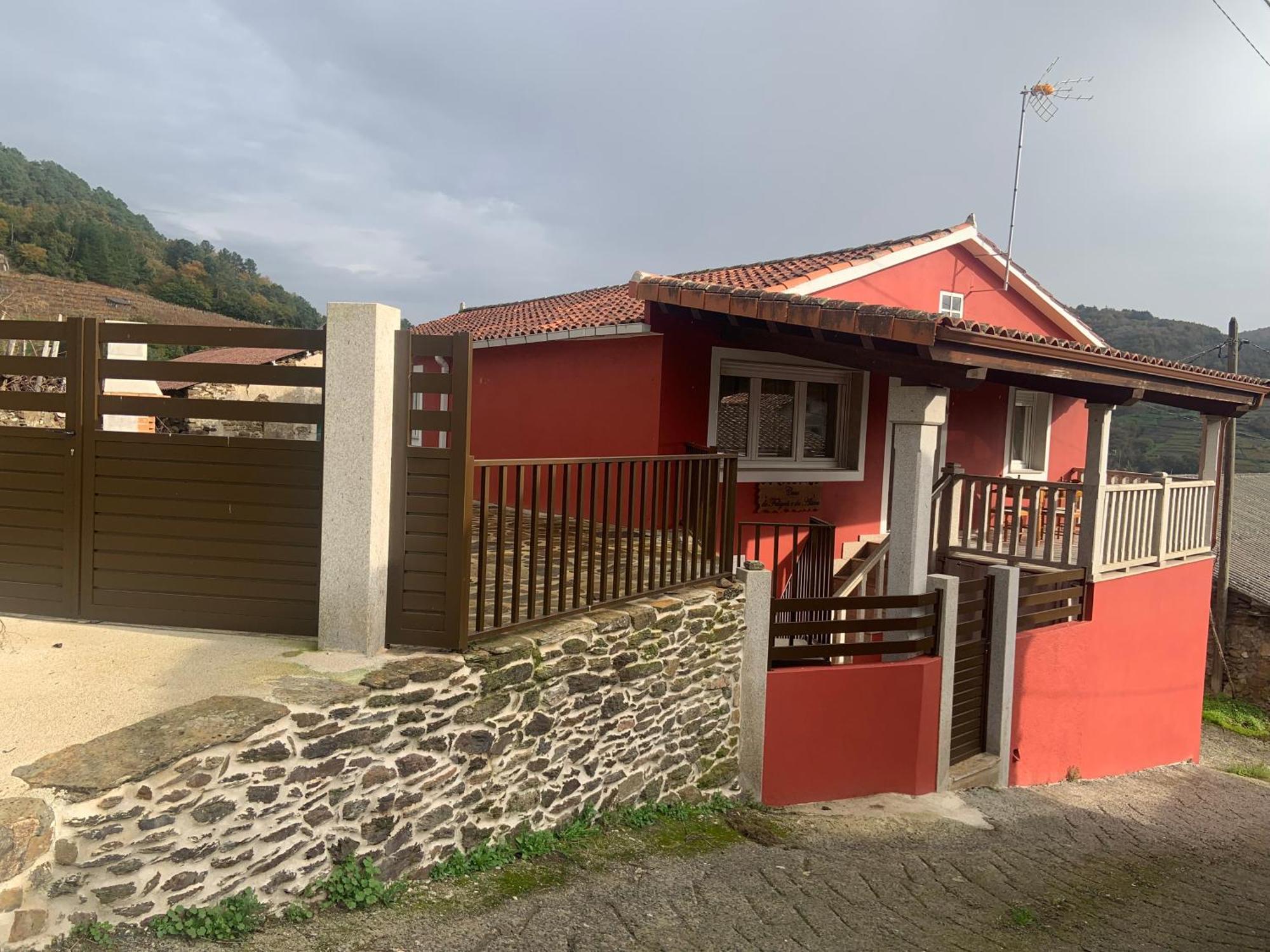 Casa Do Feligres E Da Alsira Villa Nogueira de Abaixo Exteriör bild